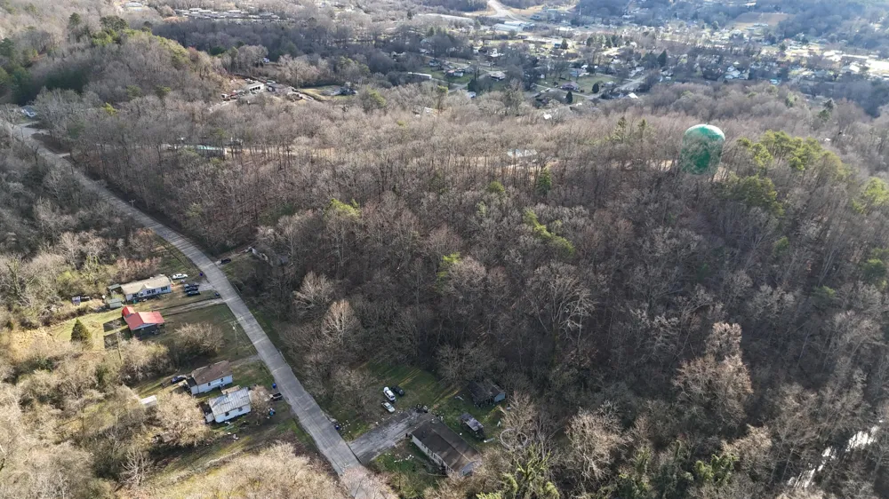 822 W Bates Street Rockwood, TN 37854