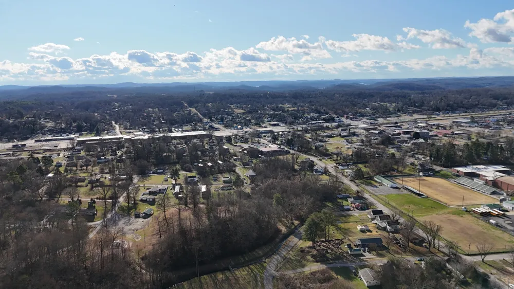 822 W Bates Street Rockwood, TN 37854