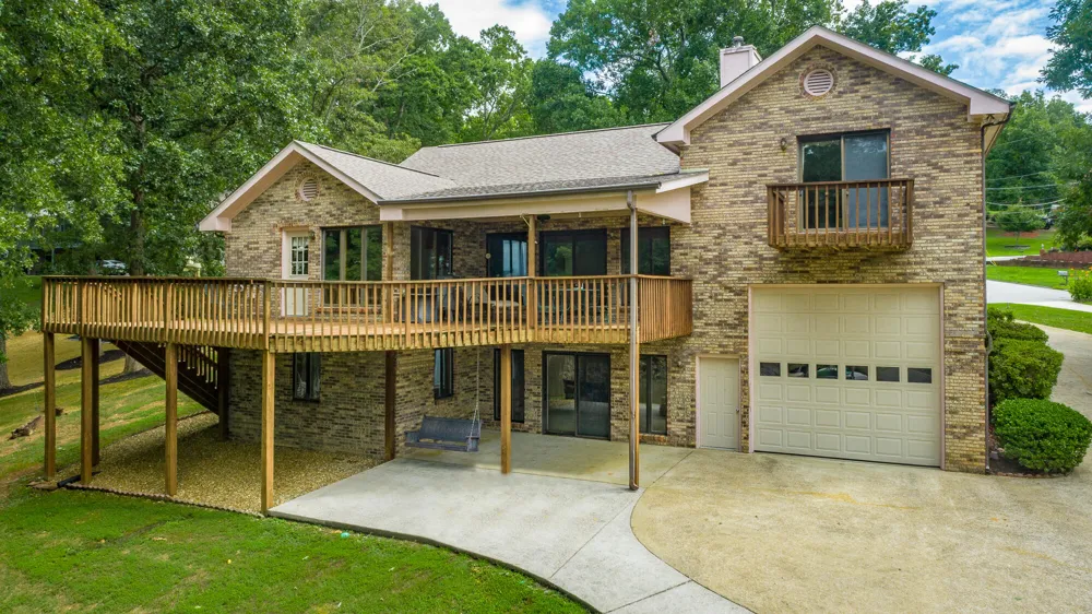 12003 Oak Cove Lane Soddy Daisy, TN 37379