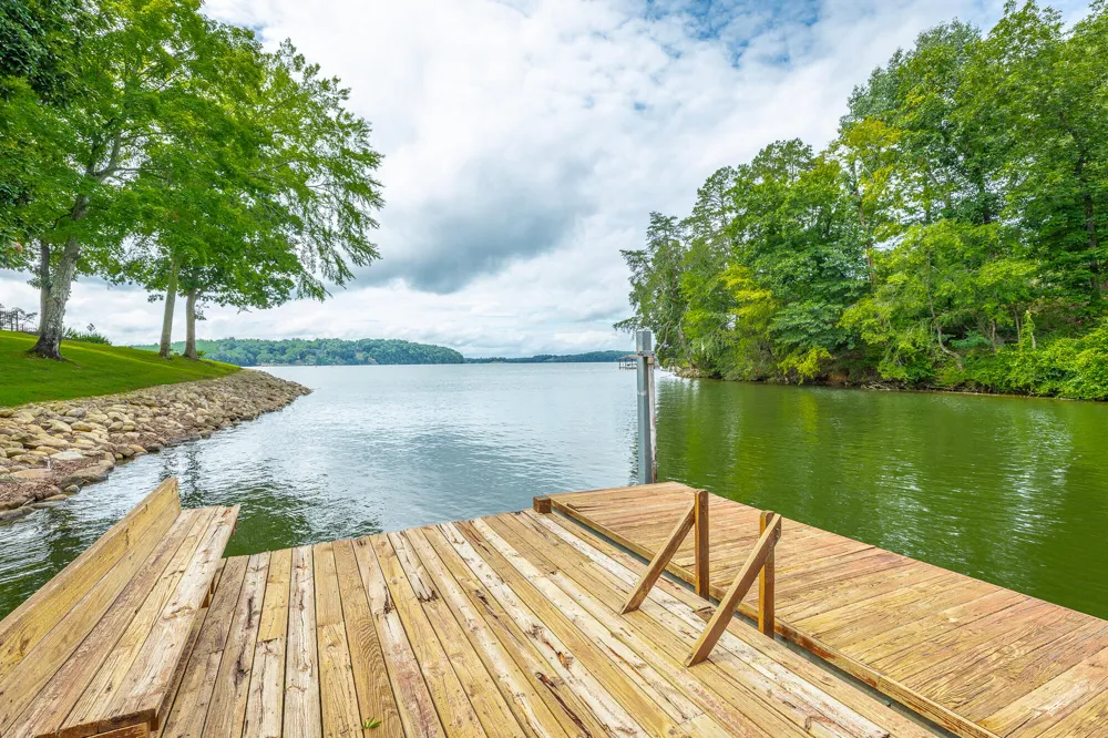 12003 Oak Cove Lane Soddy Daisy, TN 37379