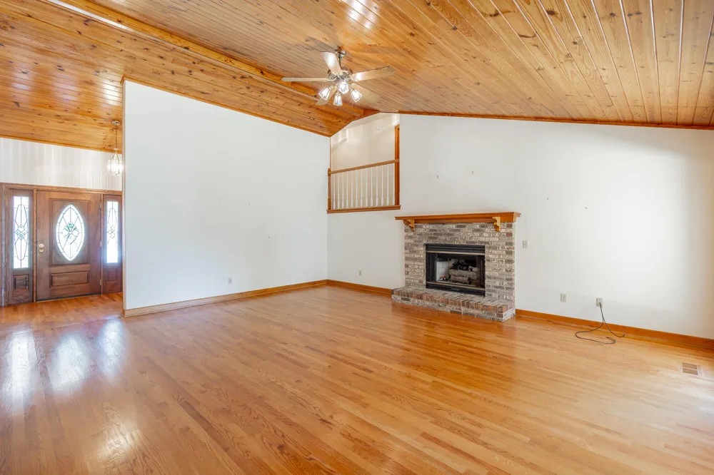 12003 Oak Cove Lane Soddy Daisy, TN 37379