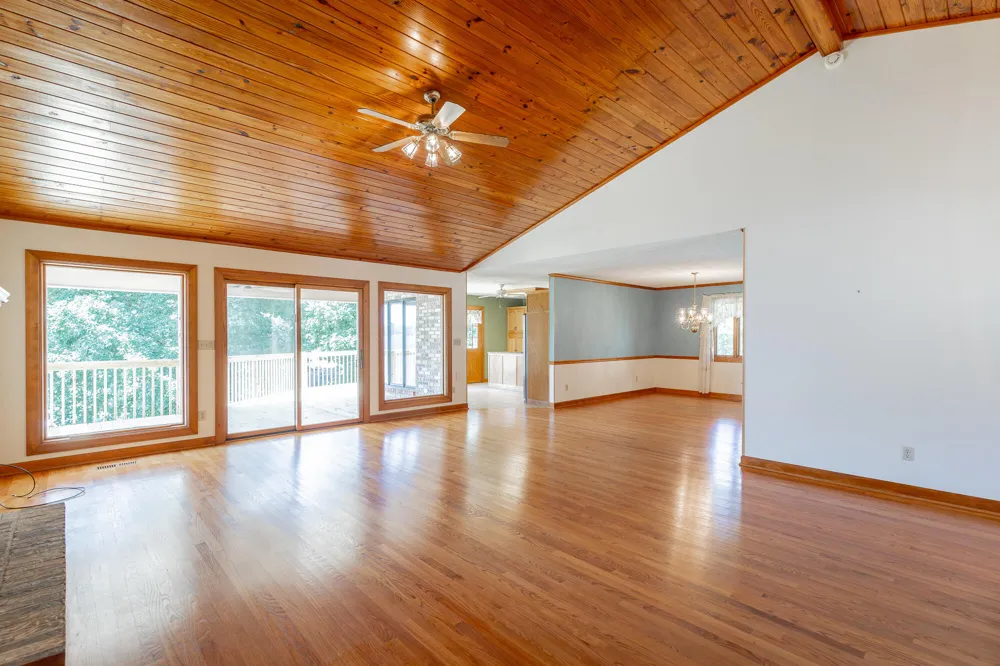 12003 Oak Cove Lane Soddy Daisy, TN 37379