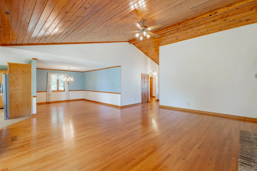 12003 Oak Cove Lane Soddy Daisy, TN 37379