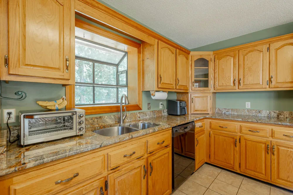 12003 Oak Cove Lane Soddy Daisy, TN 37379