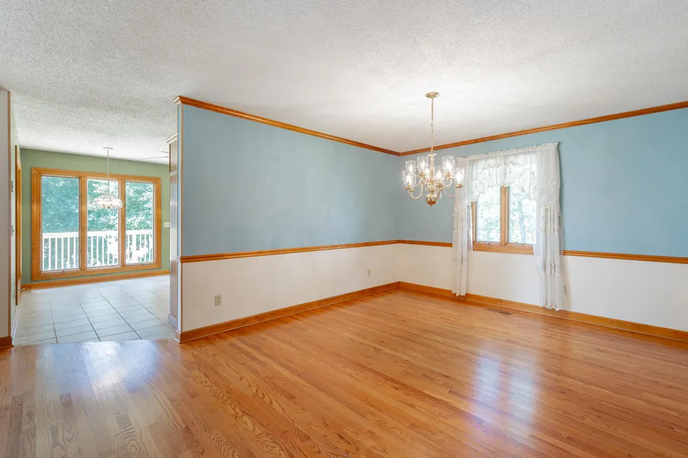 12003 Oak Cove Lane Soddy Daisy, TN 37379