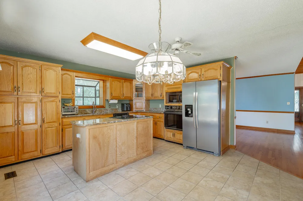 12003 Oak Cove Lane Soddy Daisy, TN 37379