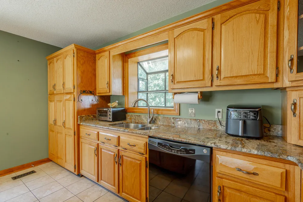 12003 Oak Cove Lane Soddy Daisy, TN 37379
