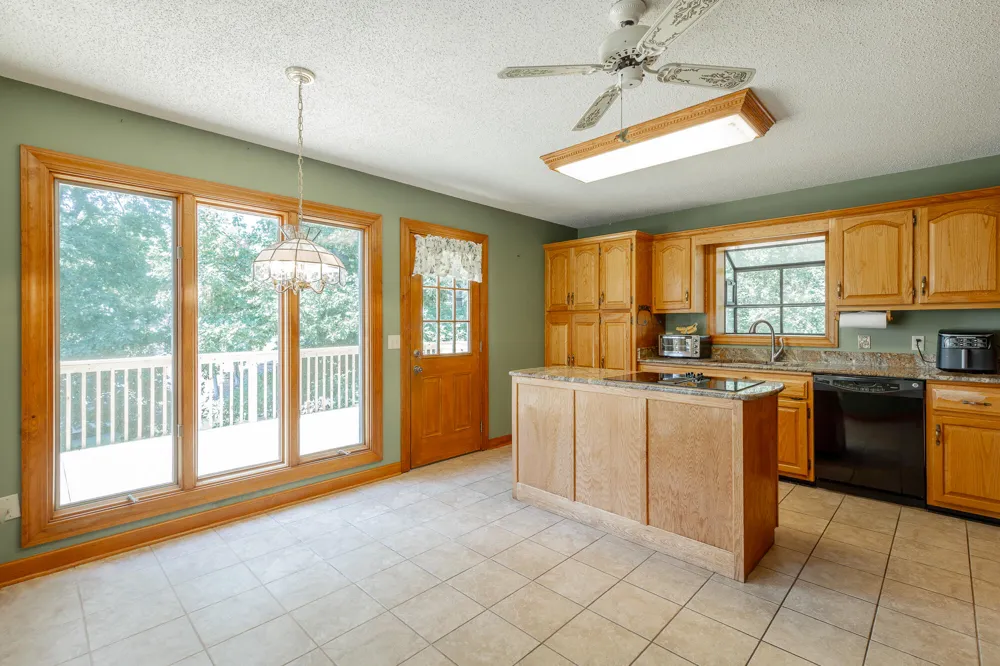 12003 Oak Cove Lane Soddy Daisy, TN 37379