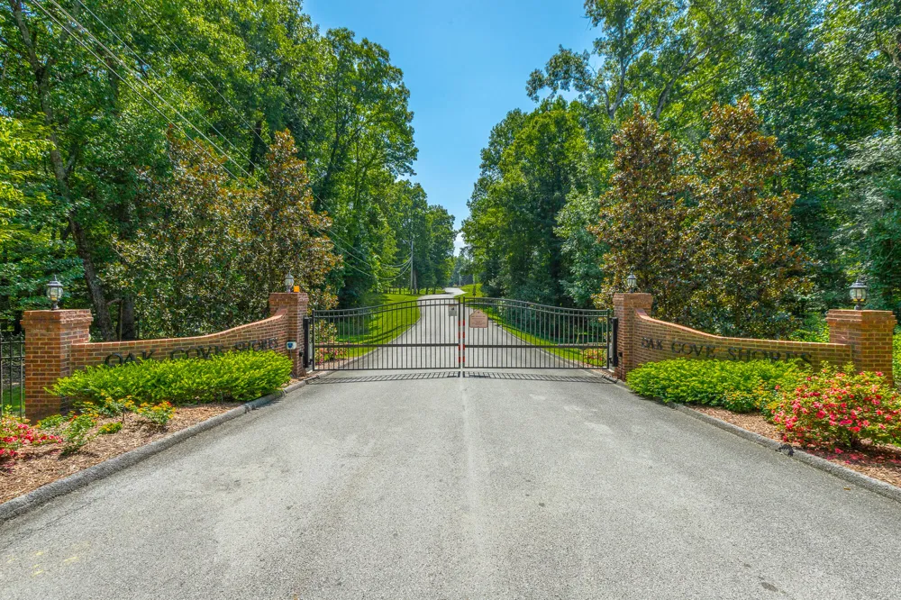 12003 Oak Cove Lane Soddy Daisy, TN 37379