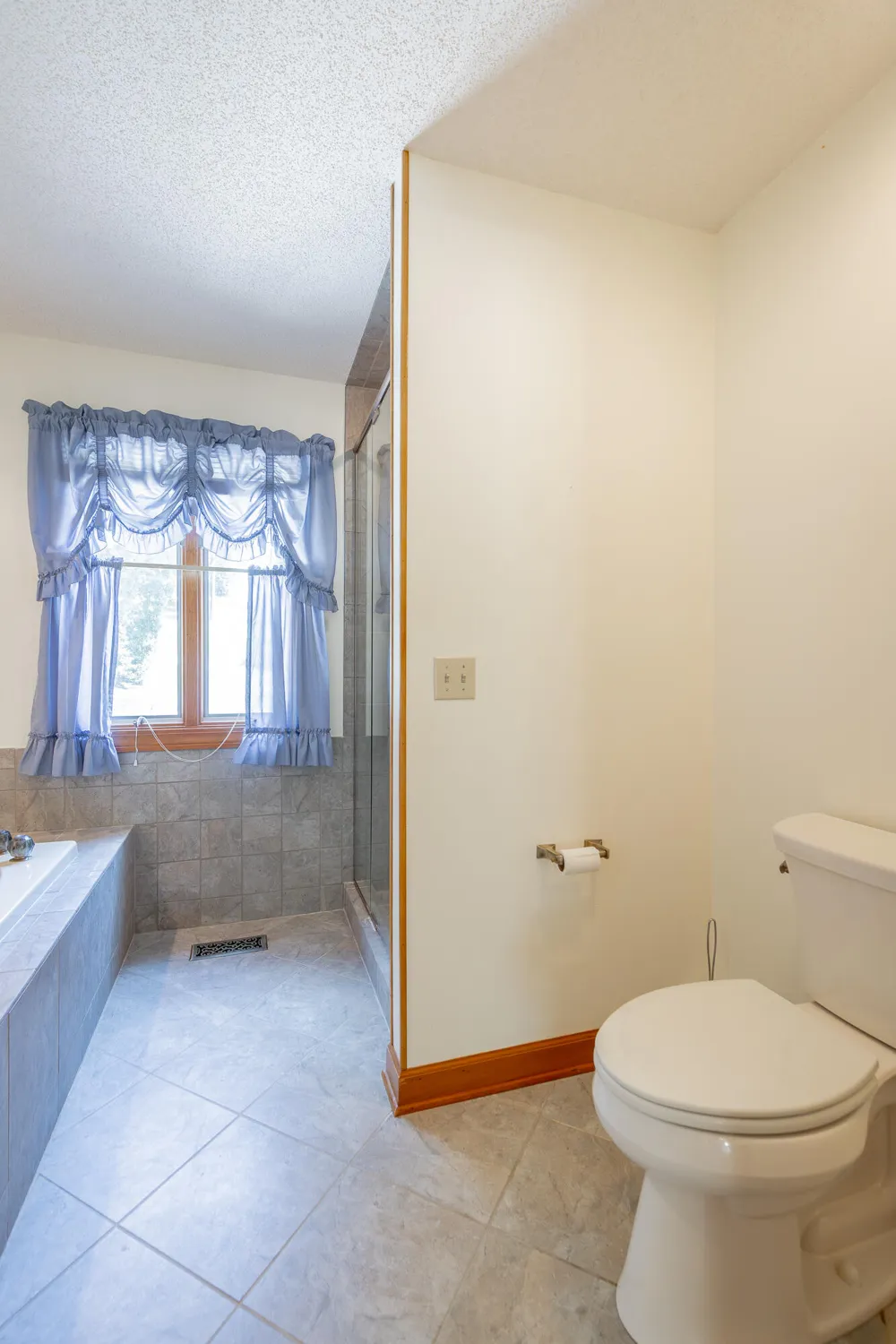 12003 Oak Cove Lane Soddy Daisy, TN 37379