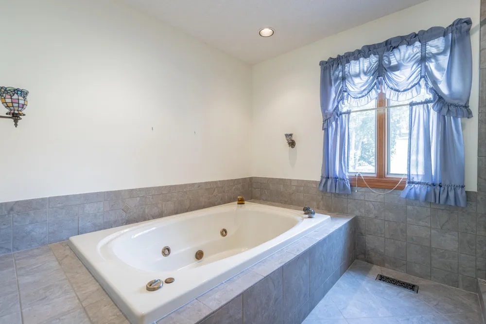 12003 Oak Cove Lane Soddy Daisy, TN 37379
