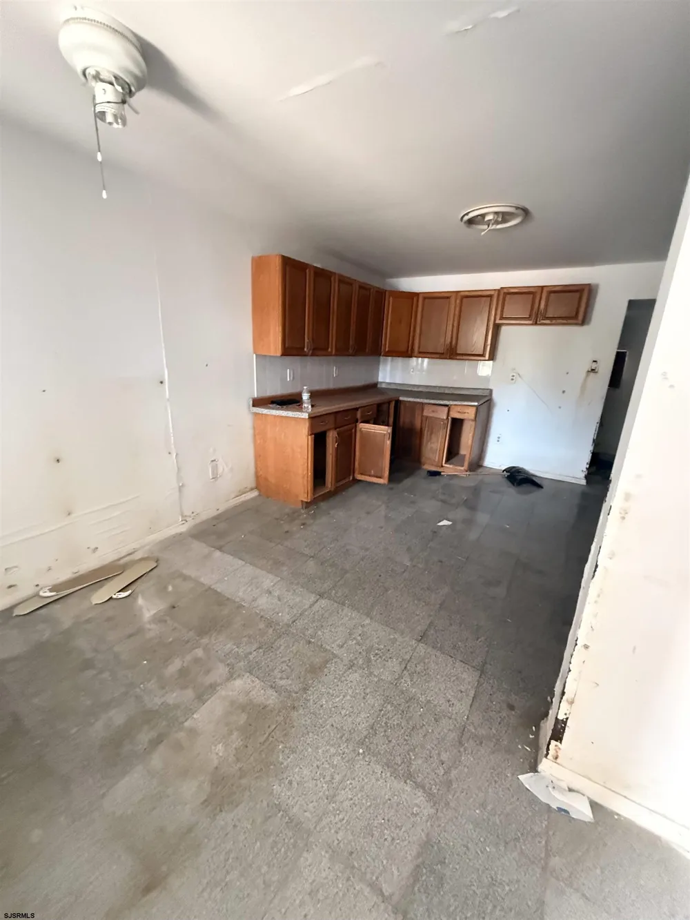 201 Fox Pl Pleasantville, NJ 08232