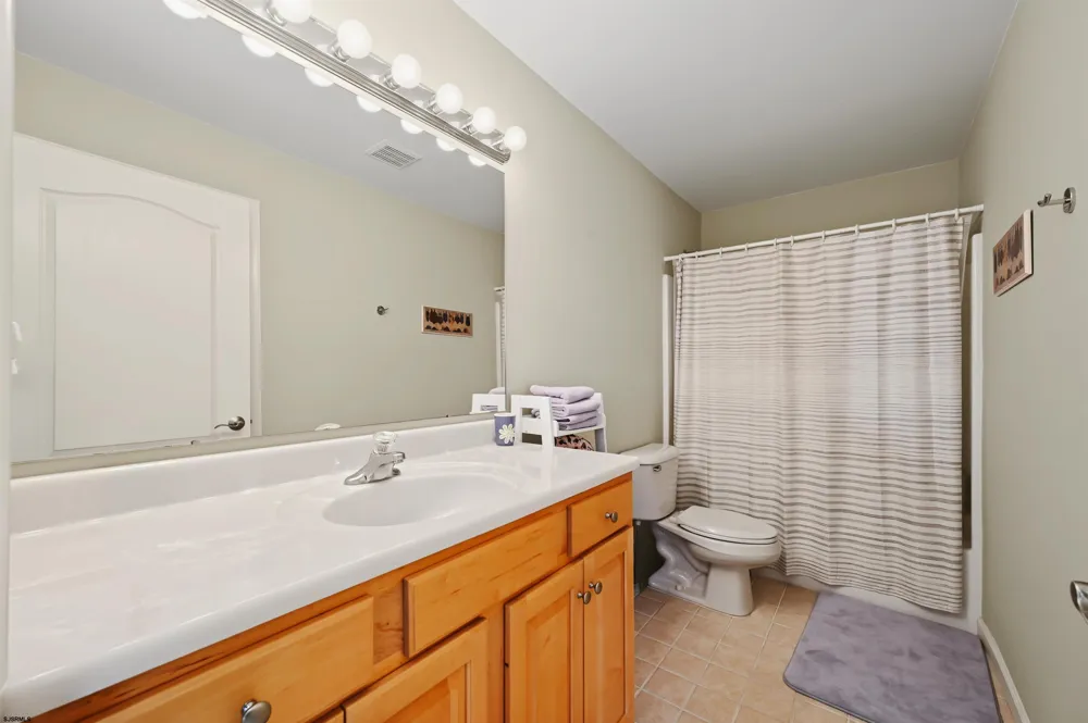 231 S 10th St Brigantine, NJ 08203