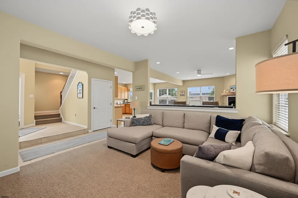 231 S 10th St Brigantine, NJ 08203