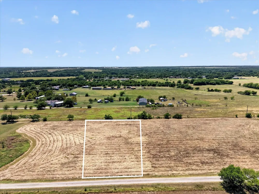 Lone Elm Road Waxahachie, TX 75167