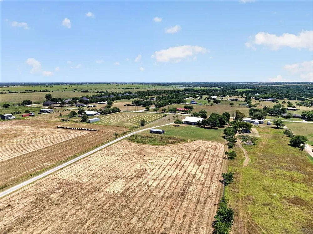 Lone Elm Road Waxahachie, TX 75167