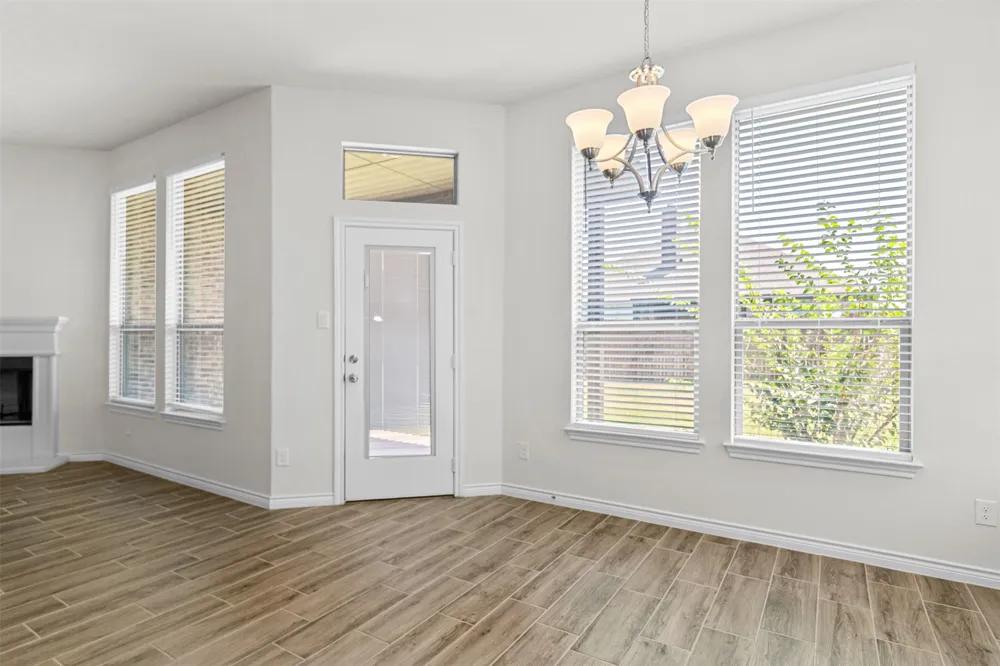 112 Mockingbird Hill Drive Joshua, TX 76058