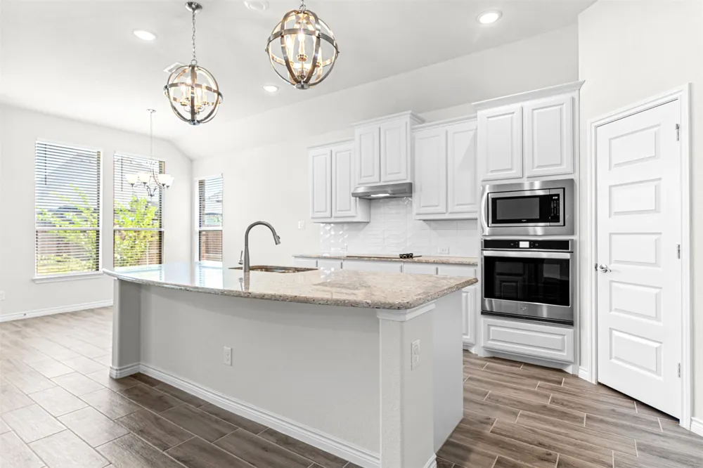 112 Mockingbird Hill Drive Joshua, TX 76058