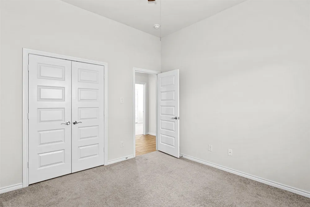 112 Mockingbird Hill Drive Joshua, TX 76058