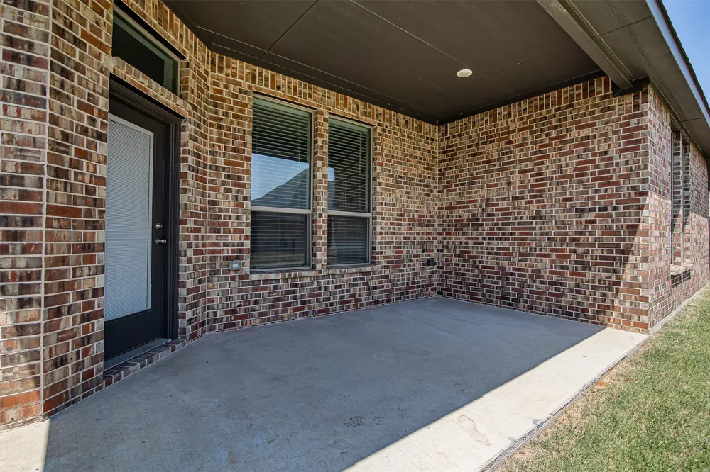 112 Mockingbird Hill Drive Joshua, TX 76058