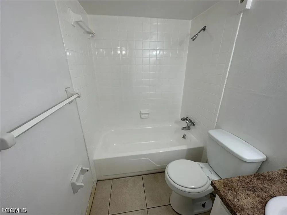 Maravilla Avenue #303 Fort Myers, FL 33901