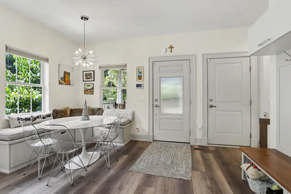 8241 Thimbleweed Trail Kalamazoo, MI 49009