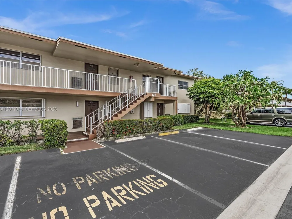 551 NW 76th Ter #208 Margate, FL 33063