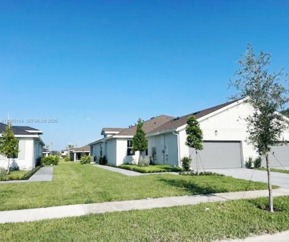 1375 Tangled Orchard Trce Loxahatchee, FL 33470