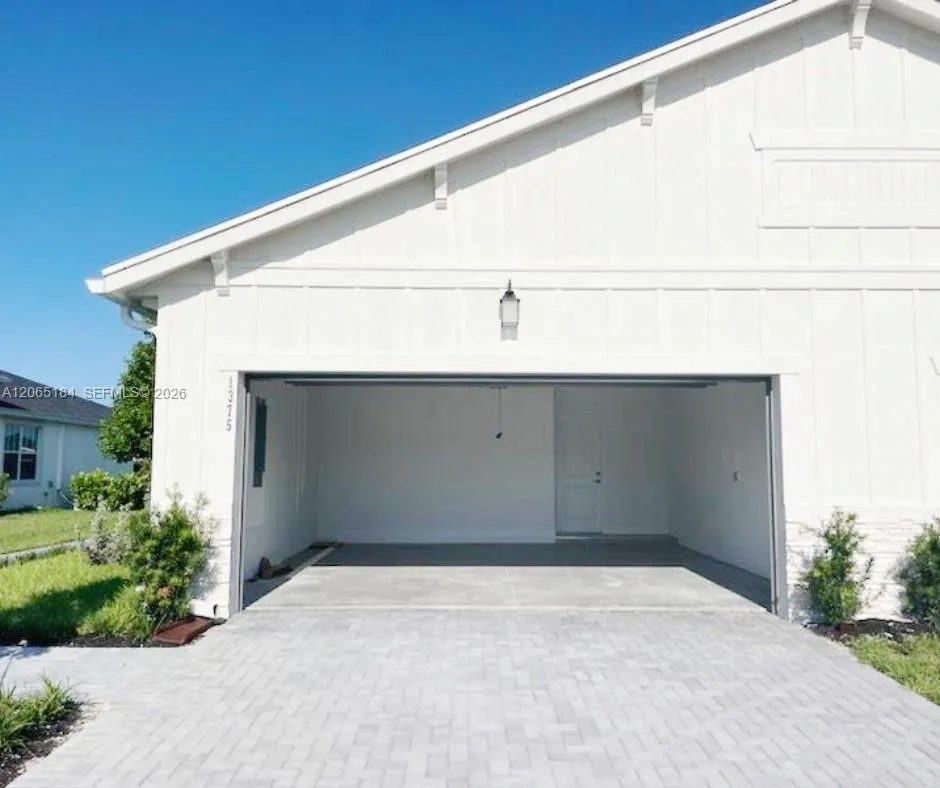 1375 Tangled Orchard Trce Loxahatchee, FL 33470