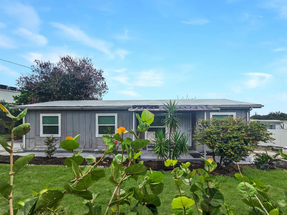 2013 SAINT LUCIE BOULEVARD Fort Pierce, FL 34946