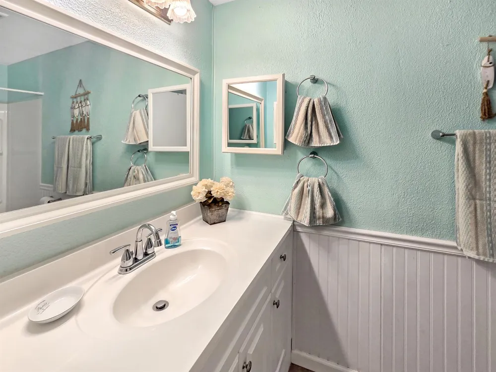 2013 SAINT LUCIE BOULEVARD Fort Pierce, FL 34946