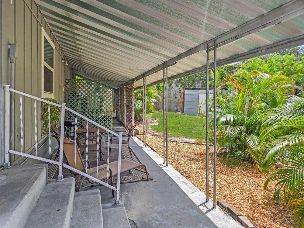 2013 SAINT LUCIE BOULEVARD Fort Pierce, FL 34946