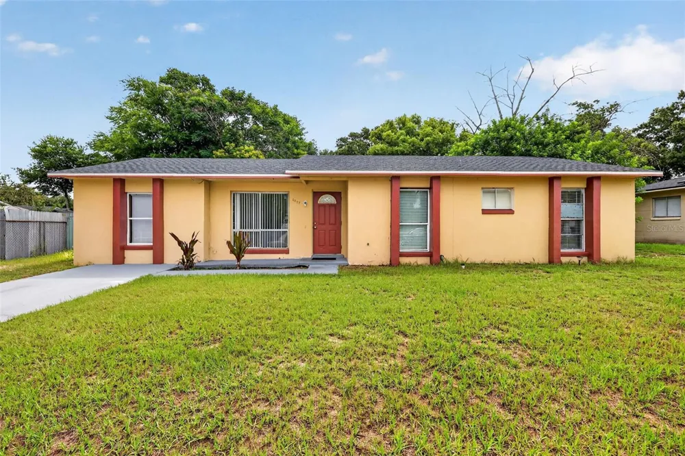 1877 WAYSIDE DRIVE Orlando, FL 32818
