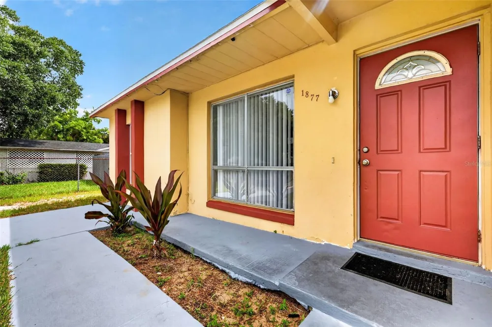 1877 WAYSIDE DRIVE Orlando, FL 32818