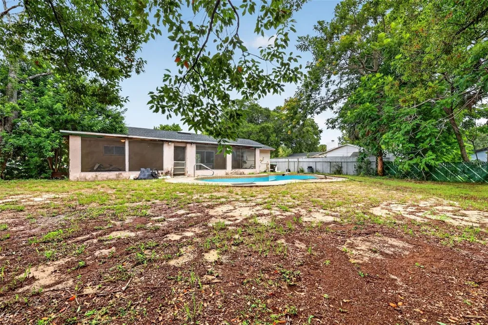 1877 WAYSIDE DRIVE Orlando, FL 32818