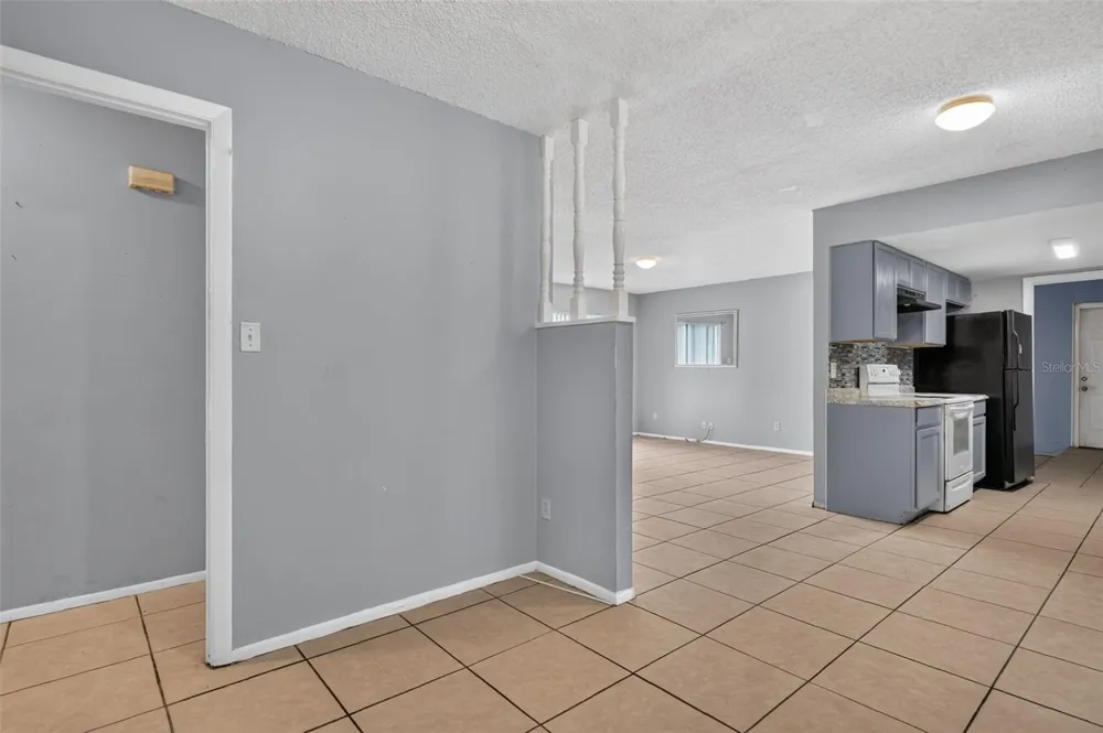 1877 WAYSIDE DRIVE Orlando, FL 32818
