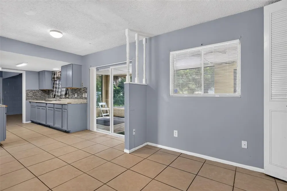 1877 WAYSIDE DRIVE Orlando, FL 32818