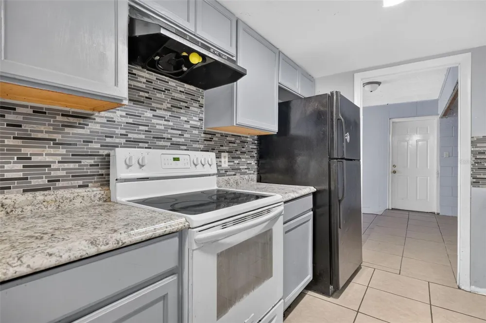 1877 WAYSIDE DRIVE Orlando, FL 32818