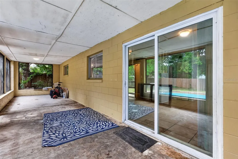1877 WAYSIDE DRIVE Orlando, FL 32818