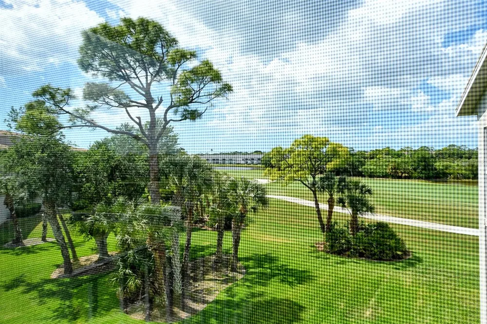 9610 CLUB SOUTH CIRCLE #4302 Sarasota, FL 34238