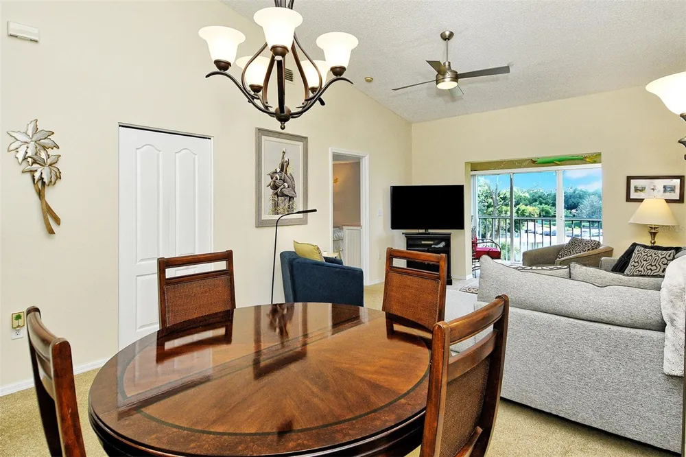 9610 CLUB SOUTH CIRCLE #4302 Sarasota, FL 34238