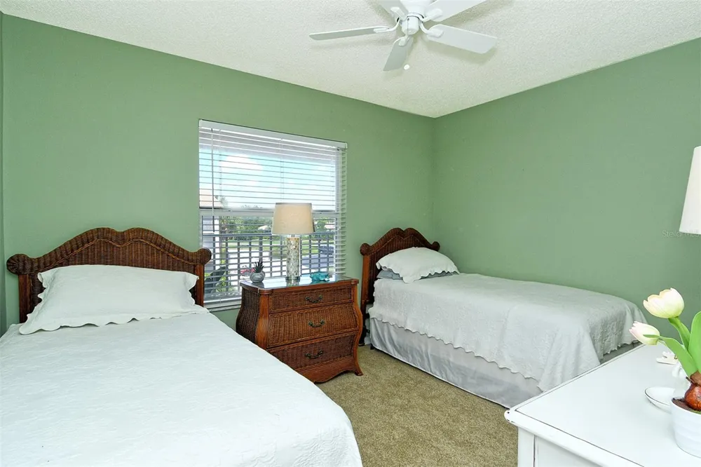 9610 CLUB SOUTH CIRCLE #4302 Sarasota, FL 34238