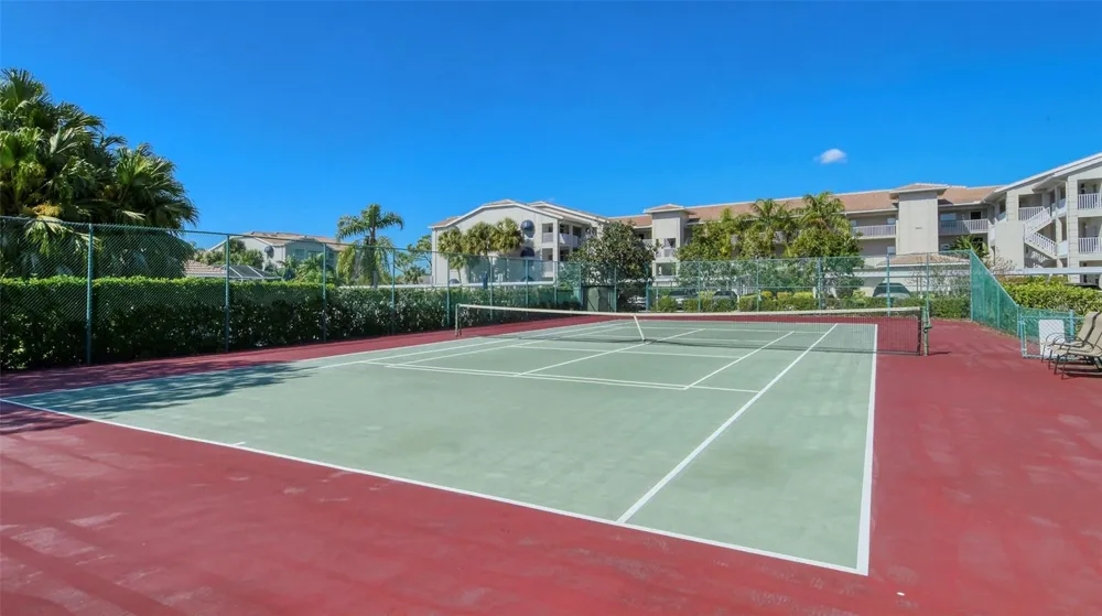 9610 CLUB SOUTH CIRCLE #4302 Sarasota, FL 34238