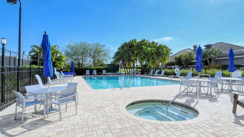 9610 CLUB SOUTH CIRCLE #4302 Sarasota, FL 34238