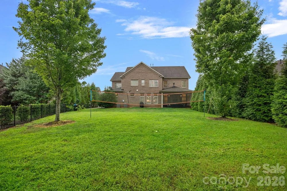 8211 Caesars Head Drive Waxhaw, NC 28173