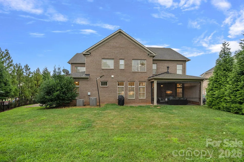 8211 Caesars Head Drive Waxhaw, NC 28173