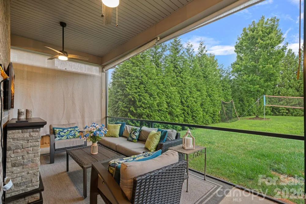 8211 Caesars Head Drive Waxhaw, NC 28173