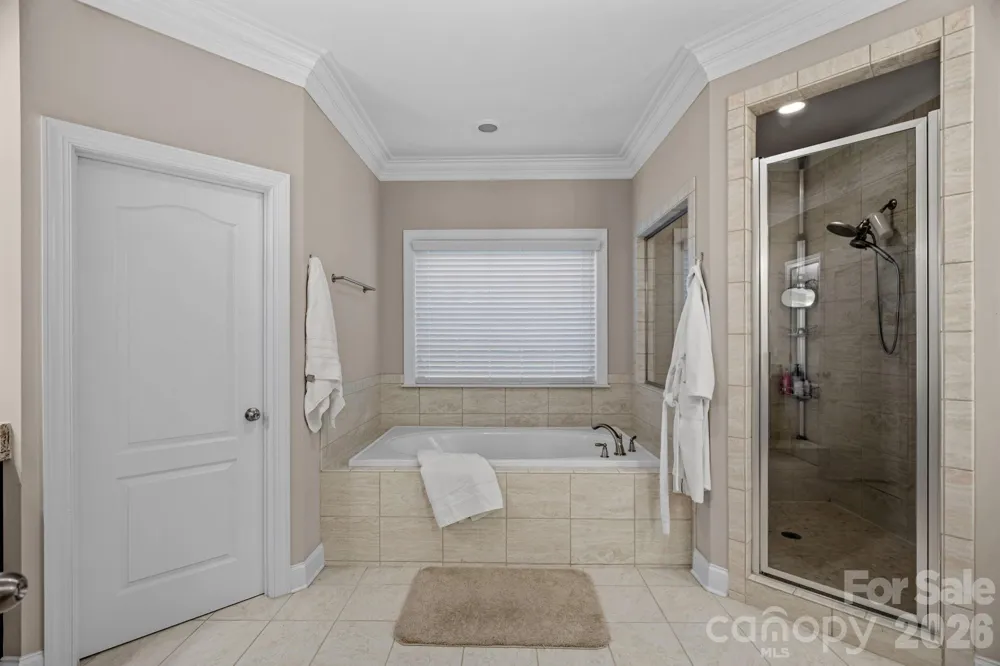 8211 Caesars Head Drive Waxhaw, NC 28173