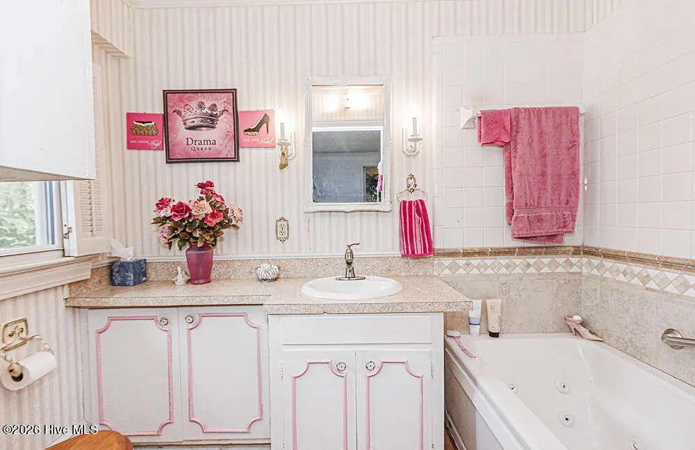 600 S Haughton Street Williamston, NC 27892