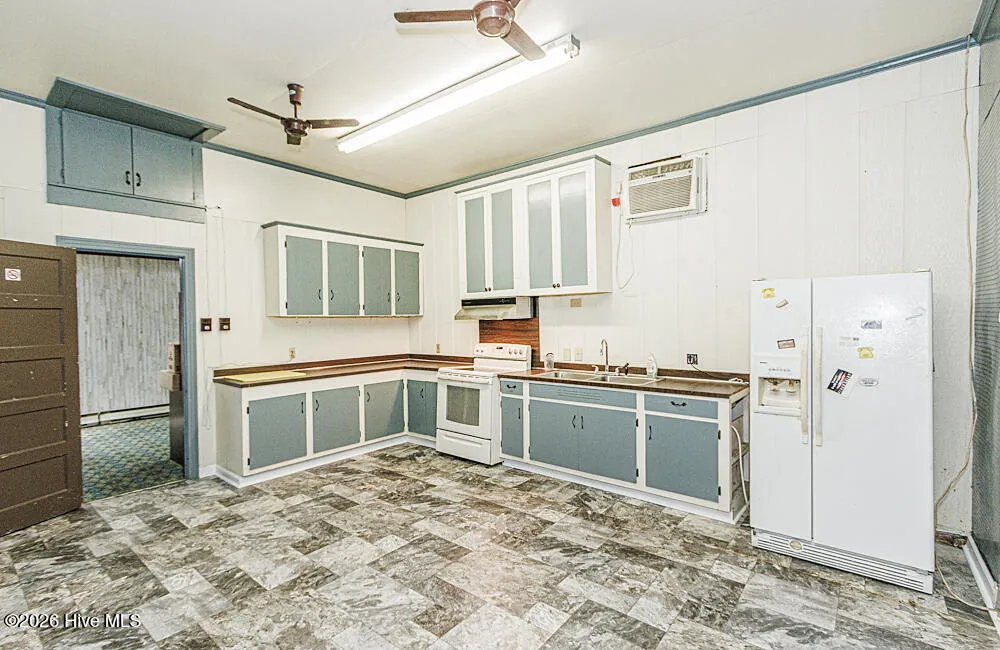 600 S Haughton Street Williamston, NC 27892